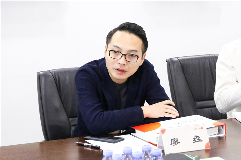 81d3cf66e5dbe9f5c1defcd2a33639a.jpg 81d3cf66e5dbe9f5c1defcd2a33639a.jpg